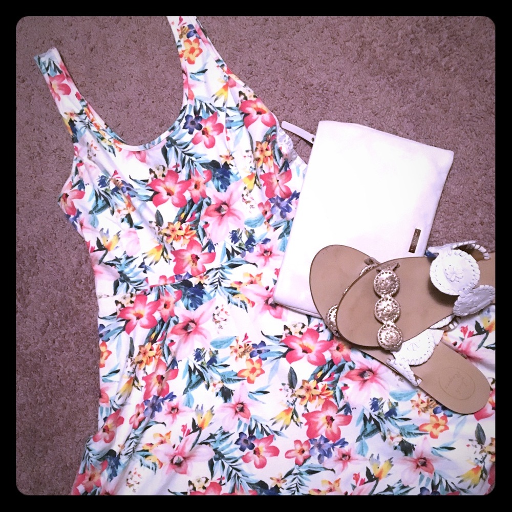 F21 | Lace Back Dress